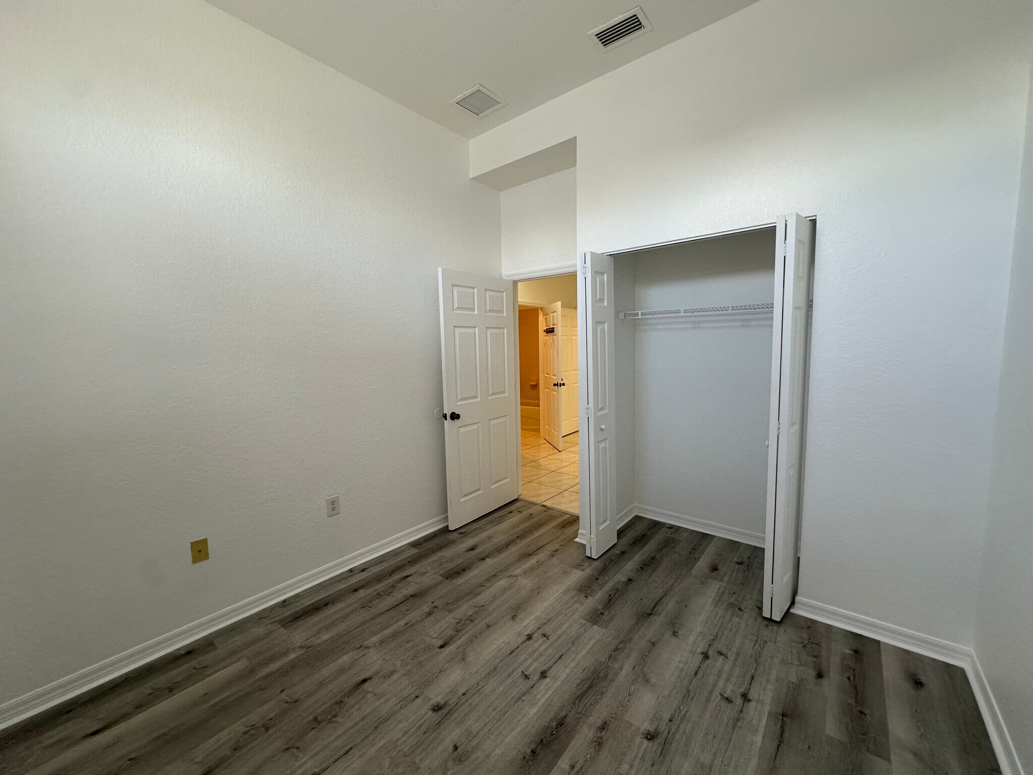 Building Photo - 10985 SW 239th Ter