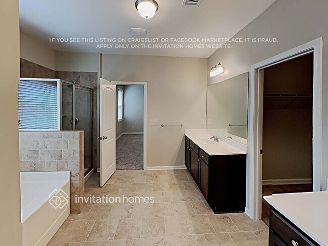 Building Photo - 9049 Lexington Ct