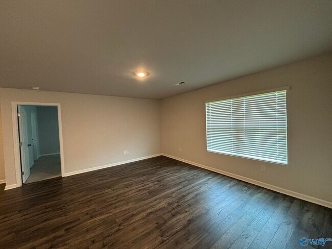 Building Photo - 172 Tobin Ln