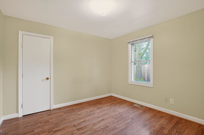 Building Photo - 4525 SW 180th Ave