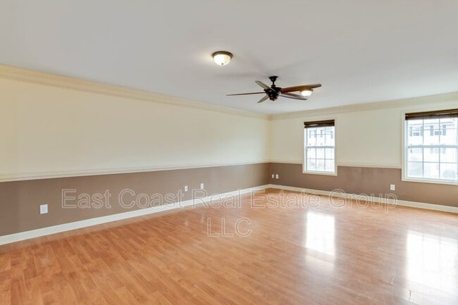 Building Photo - 38 Envy Ct