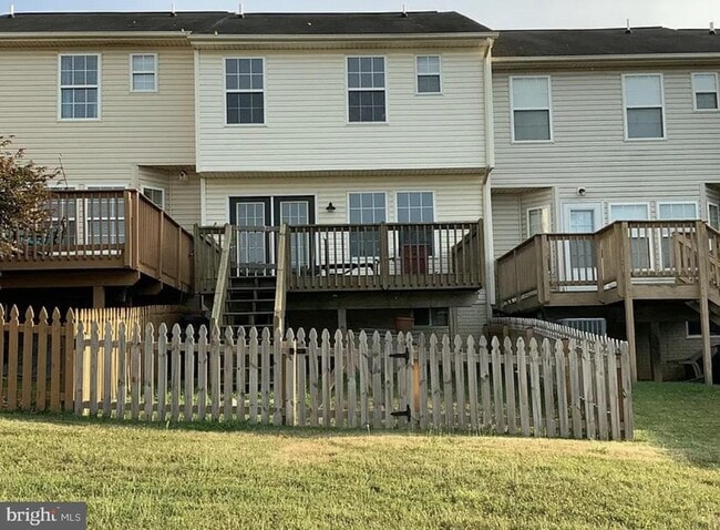 Building Photo - 100 Quince Tree Dr