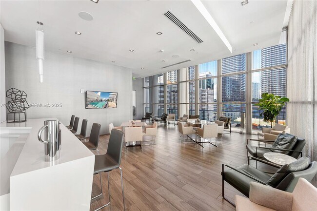 Building Photo - 1100 S Miami Ave