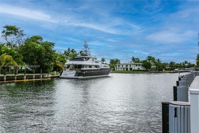 Building Photo - 137 Golden Isles Dr