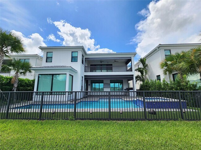 Building Photo - 13154 Faberge Pl