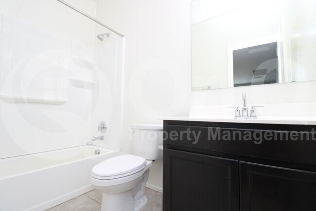 Building Photo - 36386 W Mallorca Ave