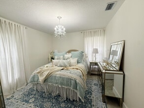 Building Photo - 10760 NW 18th Ct