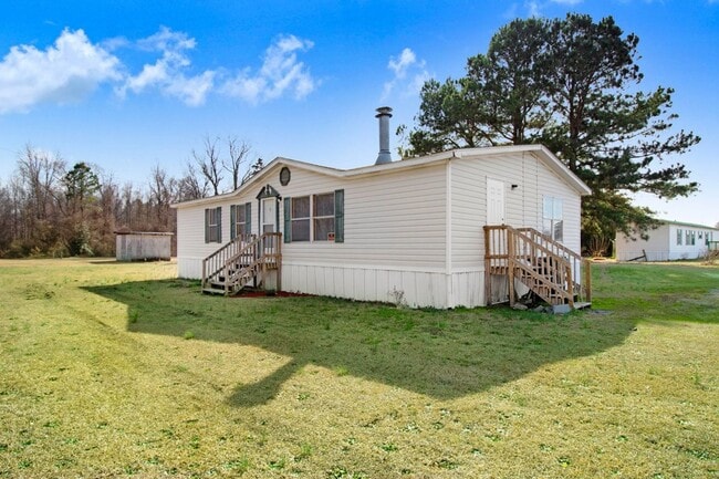 Building Photo - SPACIOUS 3 BR | 2 BA Manufactured Home in Pikeville