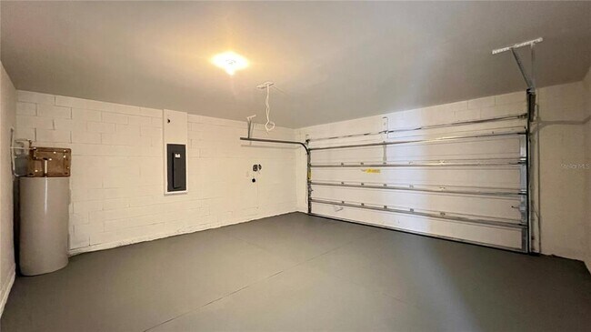 Building Photo - 16628 Broadford Ln