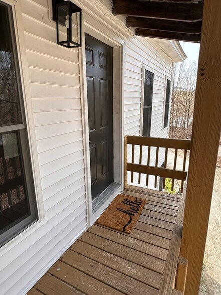 Building Photo - 18 Alpine Ct