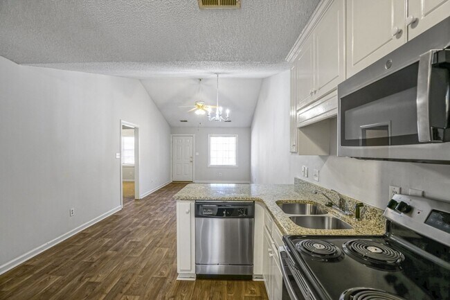 Building Photo - 3418 Pear Tree Ct NW