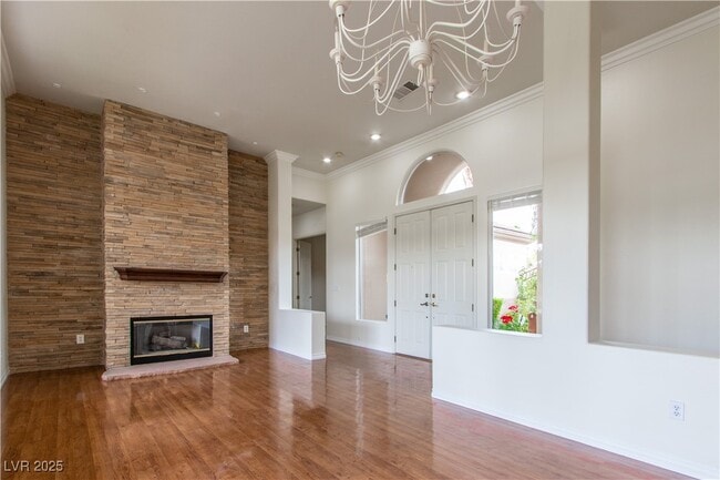 Building Photo - 6313 W Crestfield Ave