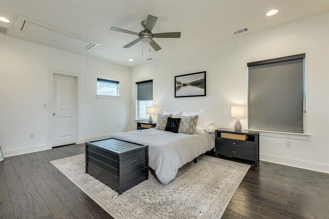 Building Photo - 1101 Euphoria Bend