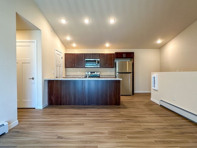 Building Photo - LIMITED TIME ONLY - $599 Security Deposit Special at SCS Black River Falls Apartments