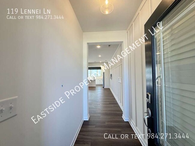 Building Photo - 119 Lennei Ln
