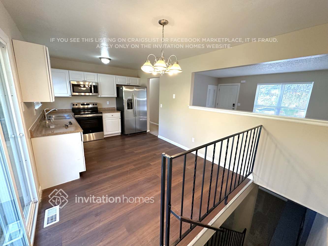 Building Photo - 9954 Columbine St