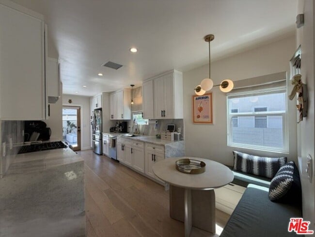 Building Photo - 1768 S Fairfax Ave