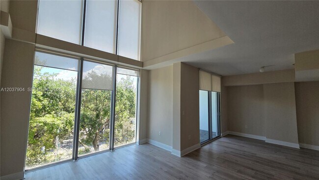 Building Photo - 3001 SW 27th Ave
