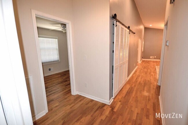 Building Photo - 23 Beauregard Dr