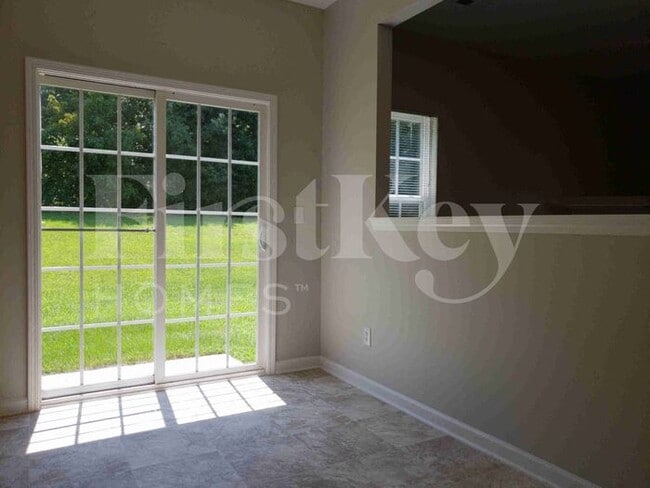 Building Photo - 2140 Lauren Woods Dr