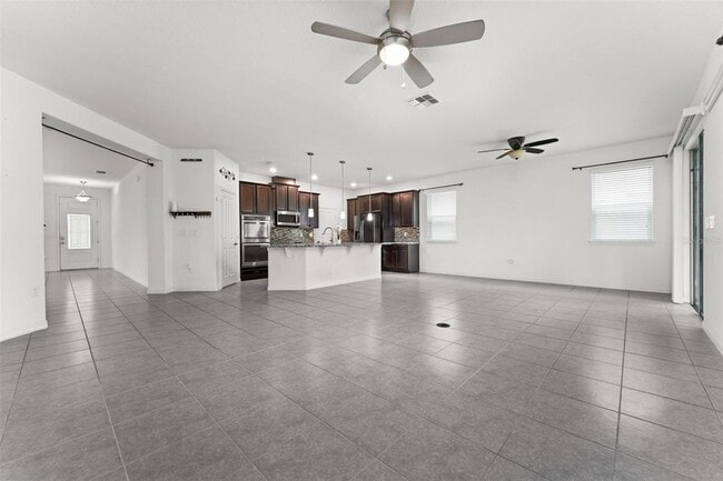 Building Photo - 11472 Wakeworth St