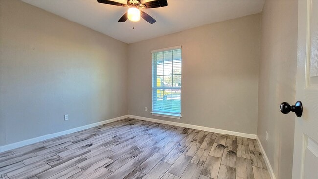 Building Photo - 3819 Heatherbrook Dr