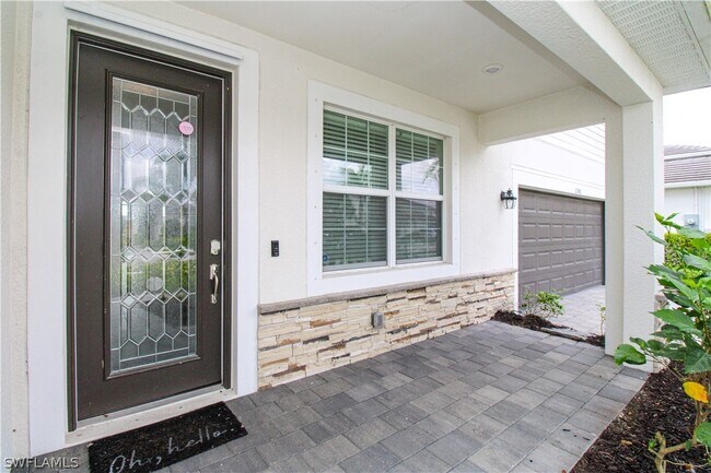 Building Photo - 2380 Fallglo St