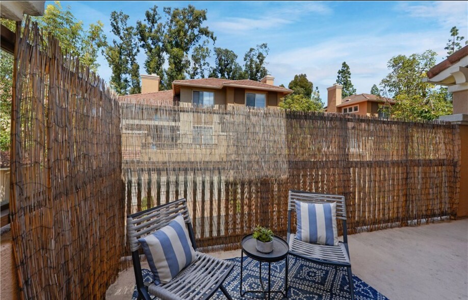 Building Photo - 2755 Dietrich Dr