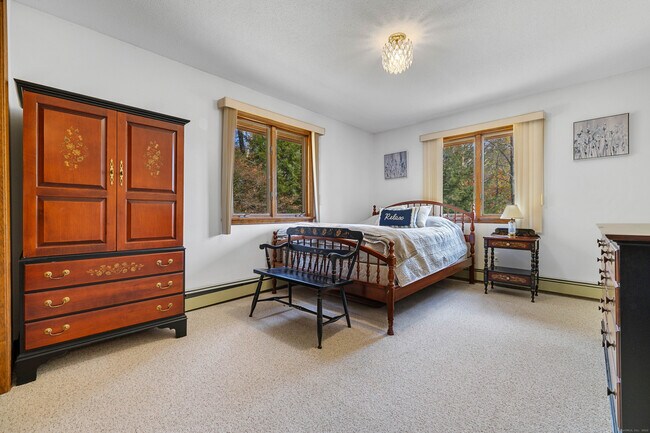 Building Photo - 117 Church Hill Rd