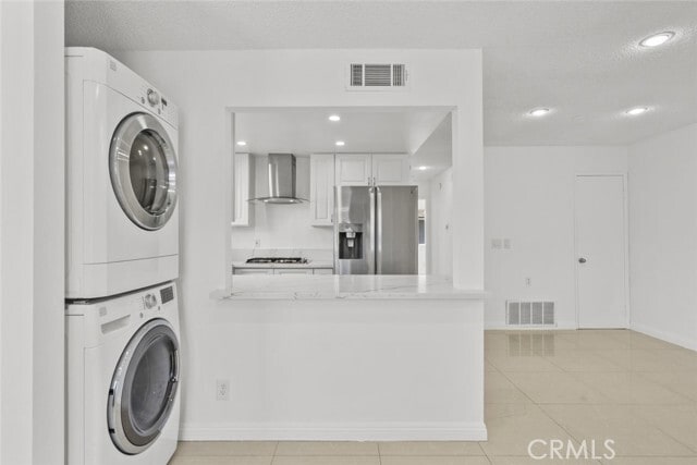 Building Photo - 28121 Robin Ave