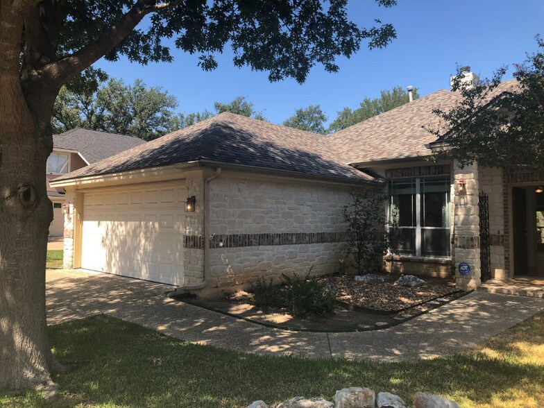 Building Photo - 137 Antler Cir