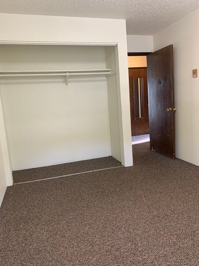 Building Photo - 630 NE Maiden Ln