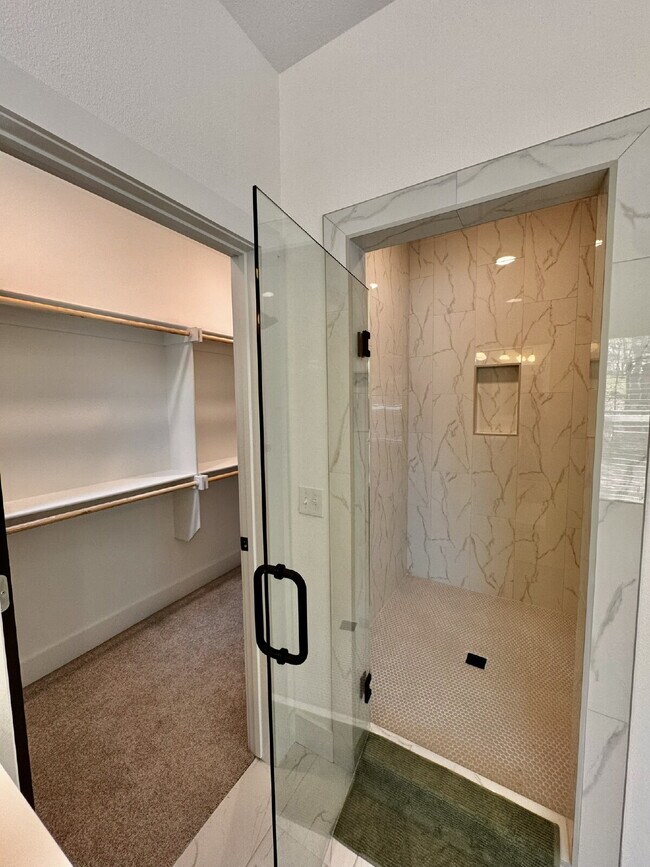 Building Photo - 8881 Williams Rd