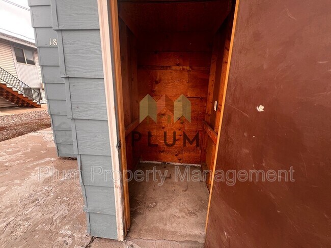 Building Photo - 1824 Phillips St