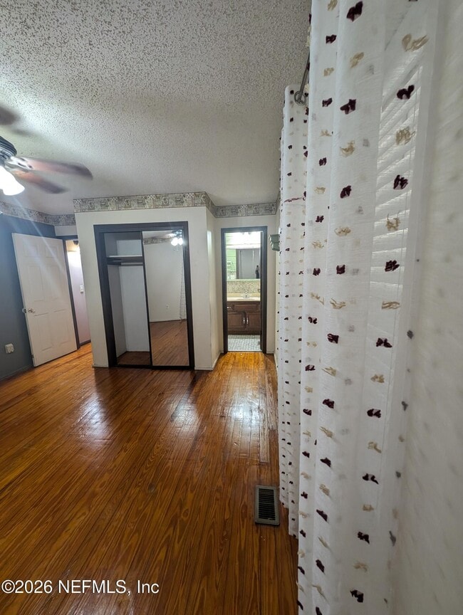 Building Photo - 183 Sherman Dr Cir