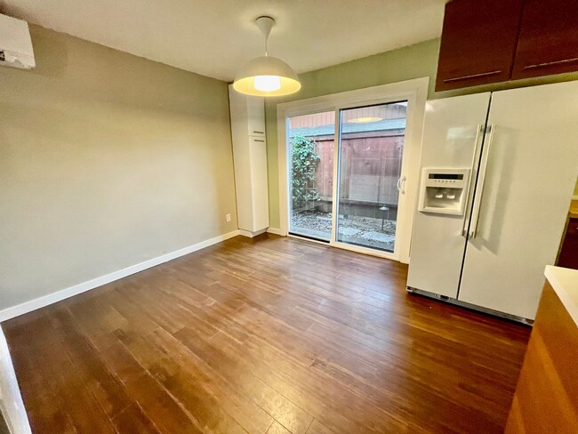 Building Photo - Portland Oasis: 3-Bedroom Gem with AC, Fen...