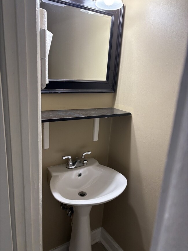 Building Photo - 2035 171st St