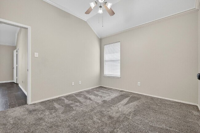 Building Photo - 4353 Mountain Crest Dr