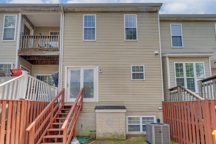 Building Photo - 2383 Laconia Ct