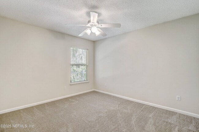 Building Photo - 749 Grand Parke Dr