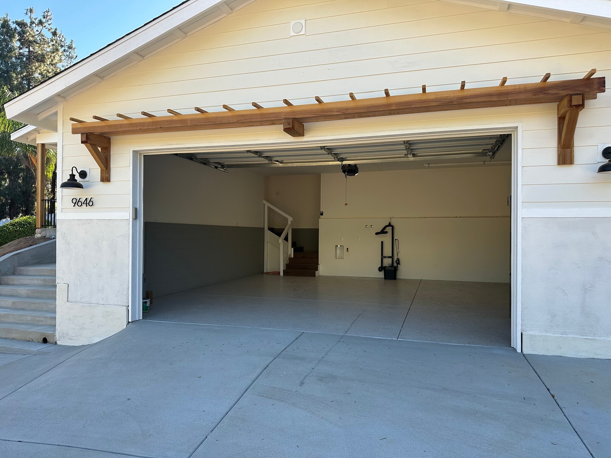 2 Car Garage - 9646 Caminito de Maria