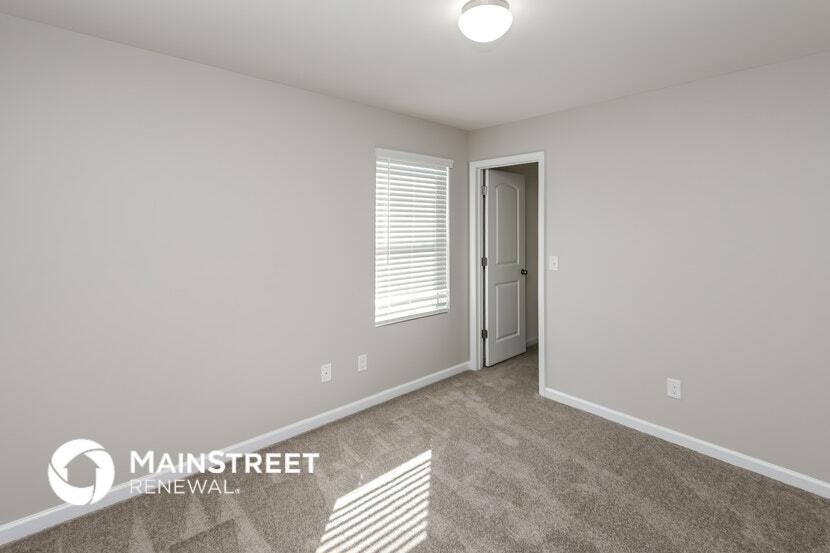 Building Photo - 12978 Hill Pine Rd