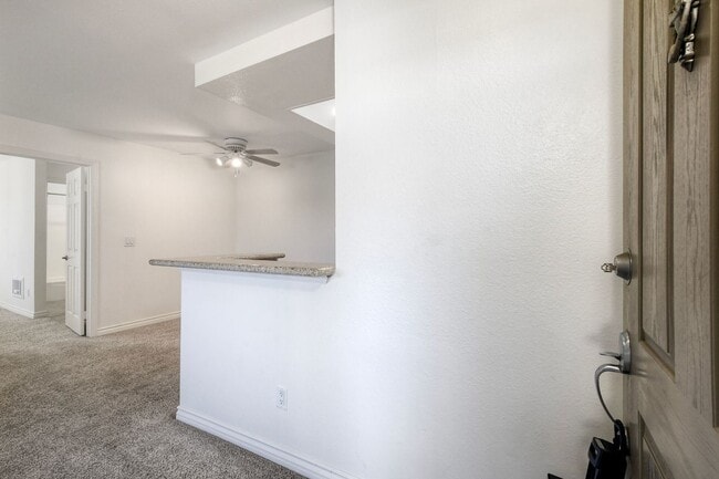 Building Photo - Gated Community - Ready To Go