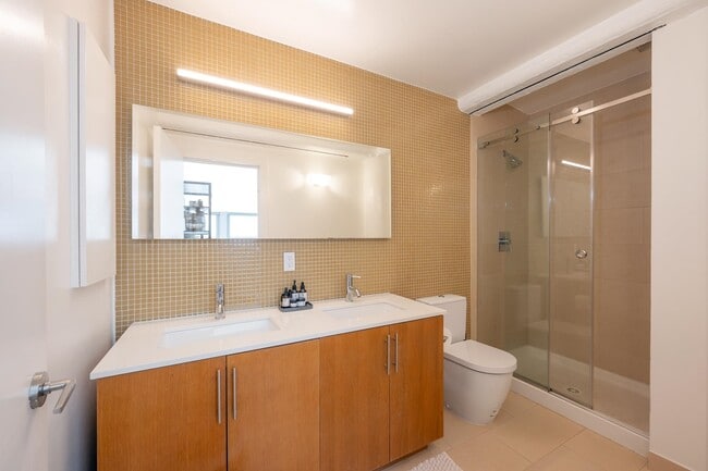 Building Photo - 50 Dey St