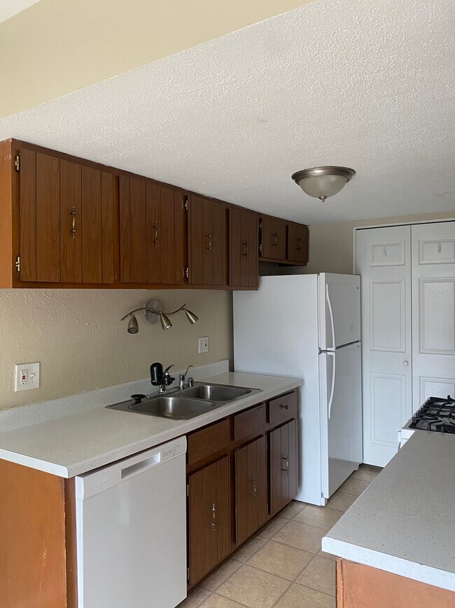 Building Photo - 34106 Garfield Cir