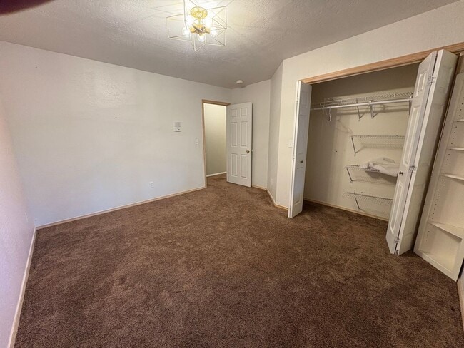 Building Photo - Gorgeous Flagstaff Rental