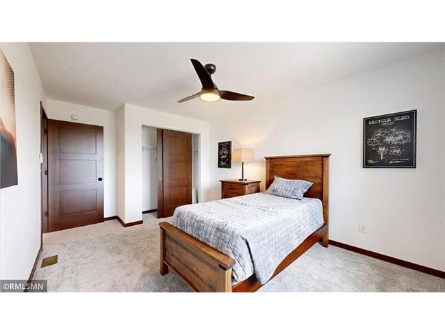 Building Photo - 18001 Walnut Circle