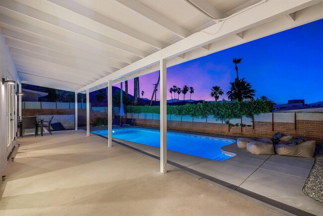 Building Photo - 38951 Bel Air Dr