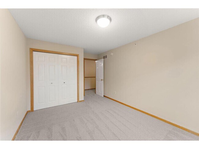 Building Photo - 14975 Pinto Ln