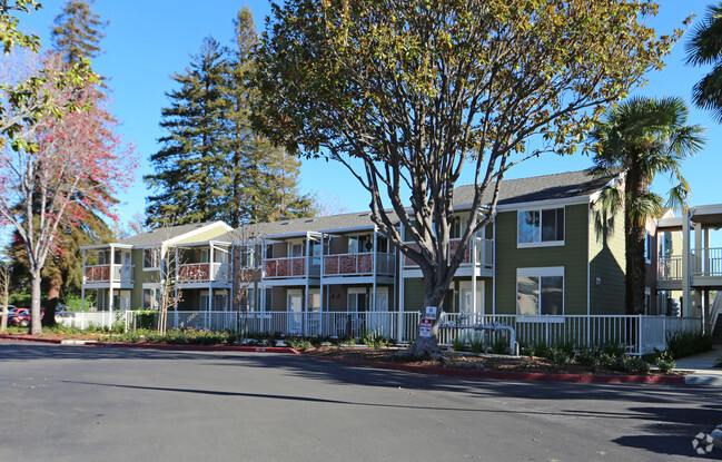 Building Photo - Fargo Senior Center Apartments